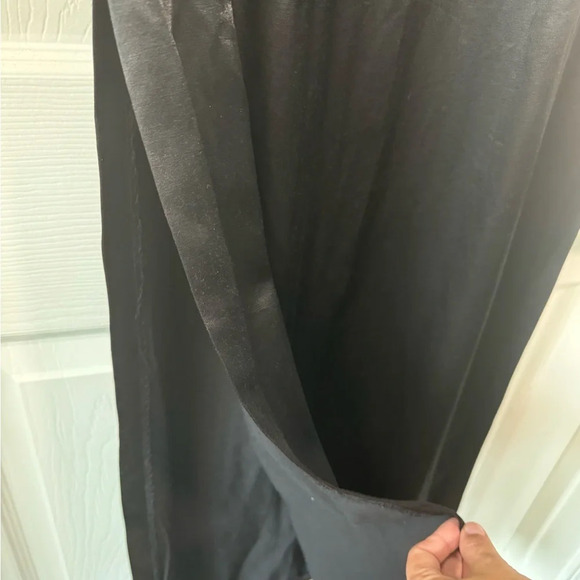 Zum Zum by Niki Livas Asian Inspired Mock neck Sequin Satin Black Dress Size 5-6 - Picture 4 of 13